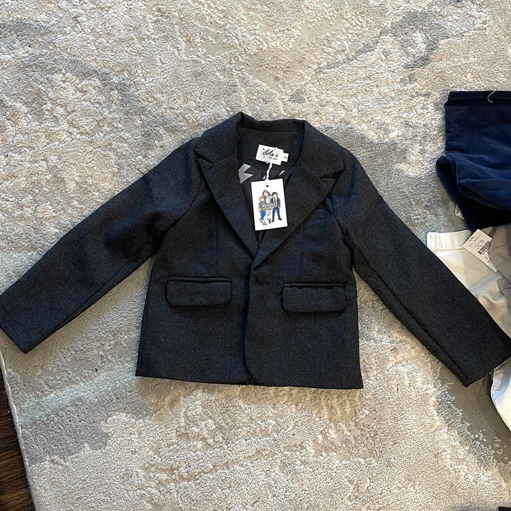 LOLA THE BOYS brand new sz 2 jacket